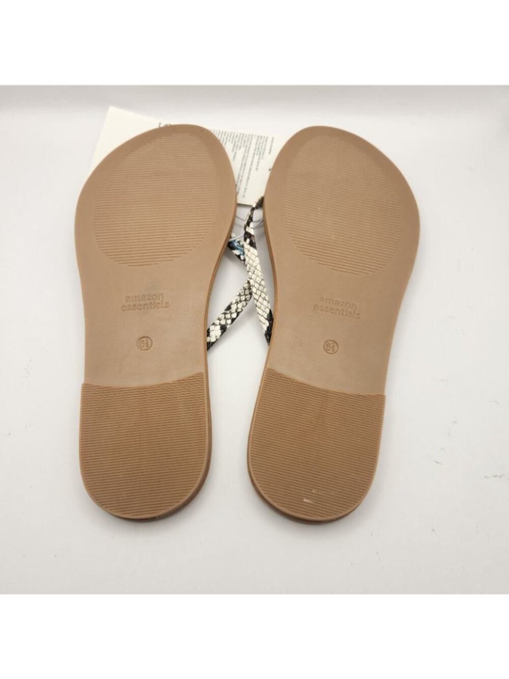 A Essentials Black Whit Simulated Snakeskin Thong Sandals Womens US 6.5 NEW - Picture 5 of 5